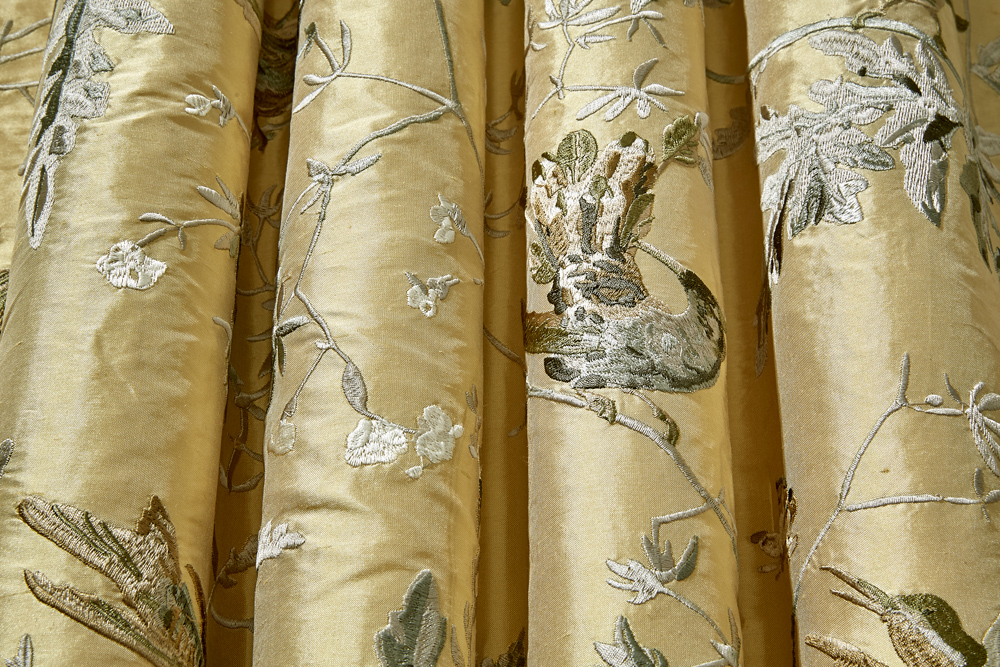 Hummingbirds 100% Silk
