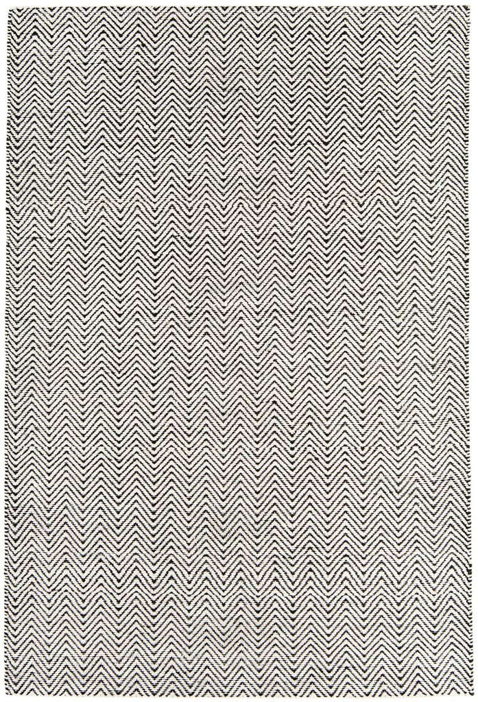 Ives Black / White
