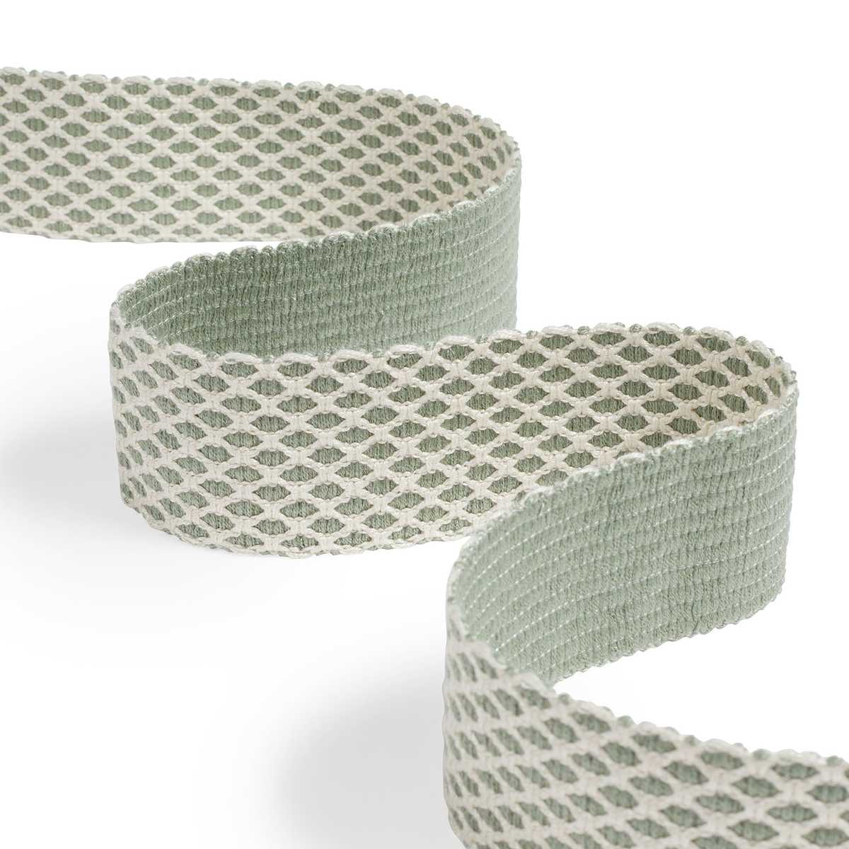Apiary Trim 9012-05