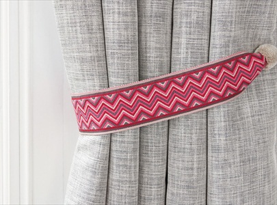 Marcel Tie Back Camellia T71-06