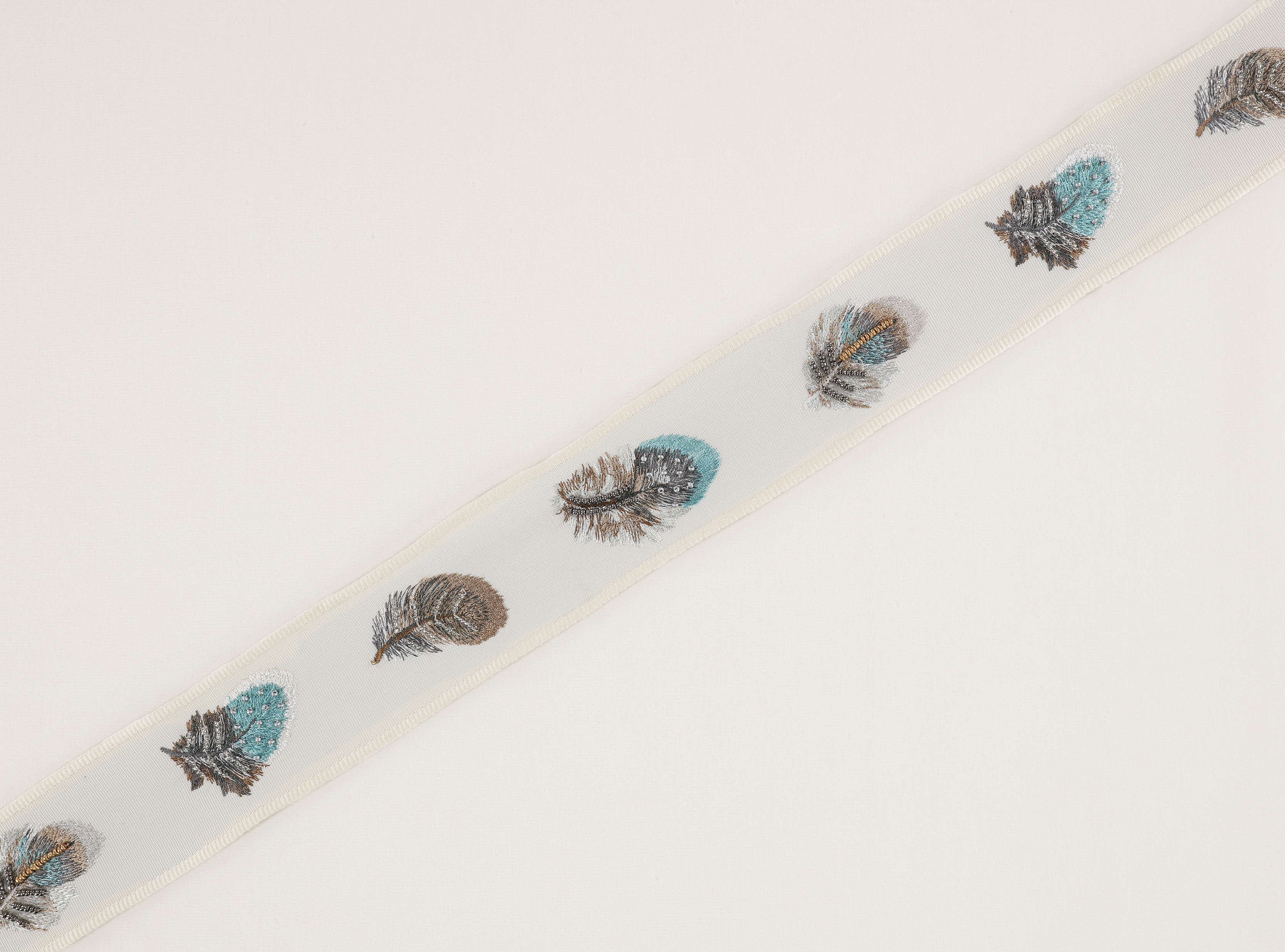 Beaded Braid T117/02