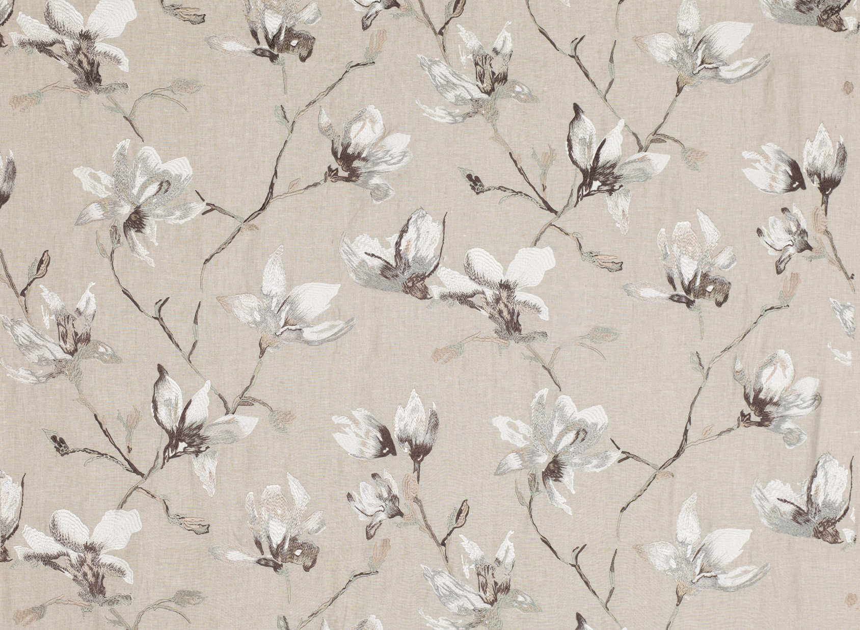 Saphira Embroidery 7748-02