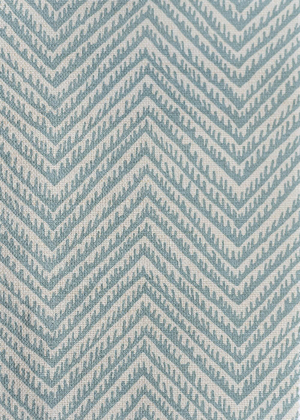 Herringbone Resist 01
