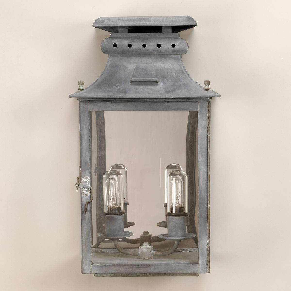 Chartres Wall Lantern WA0172.ZI