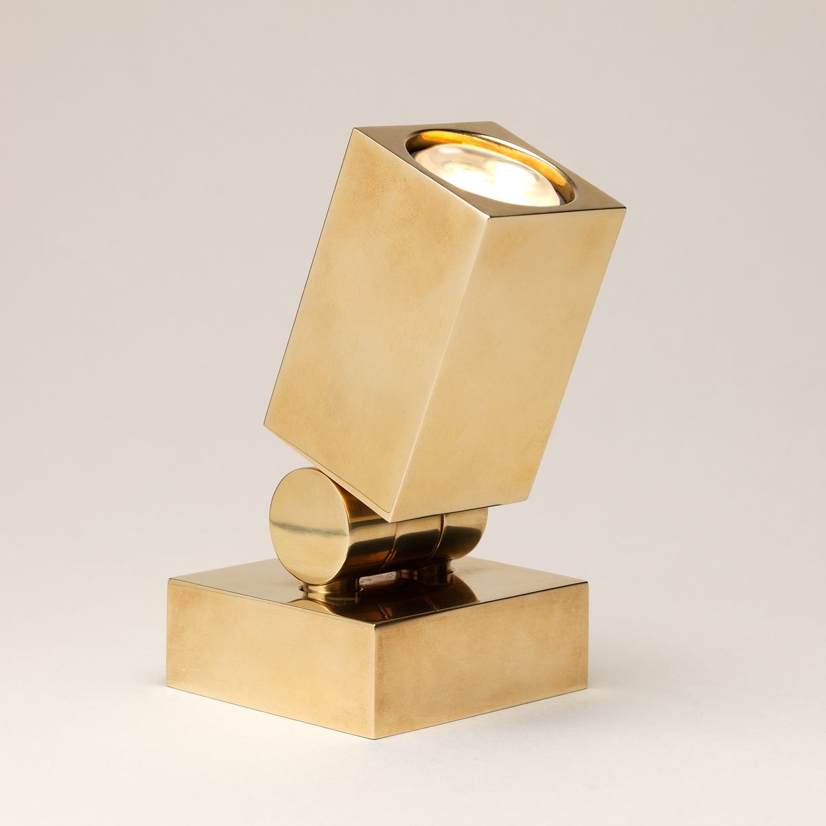 Curtis Uplighter TM0087.BR
