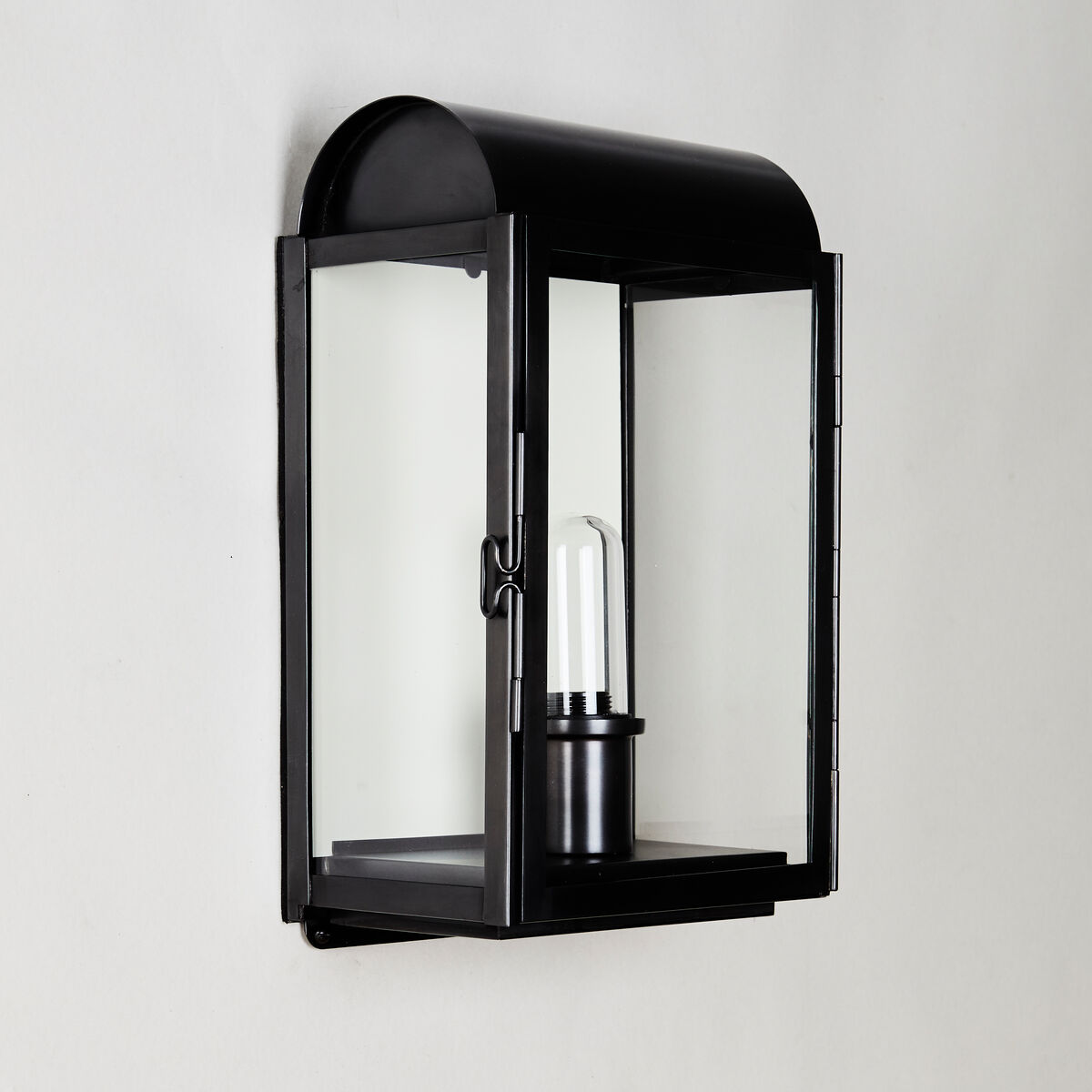Tichfield Wall Lantern WA0372.BZ